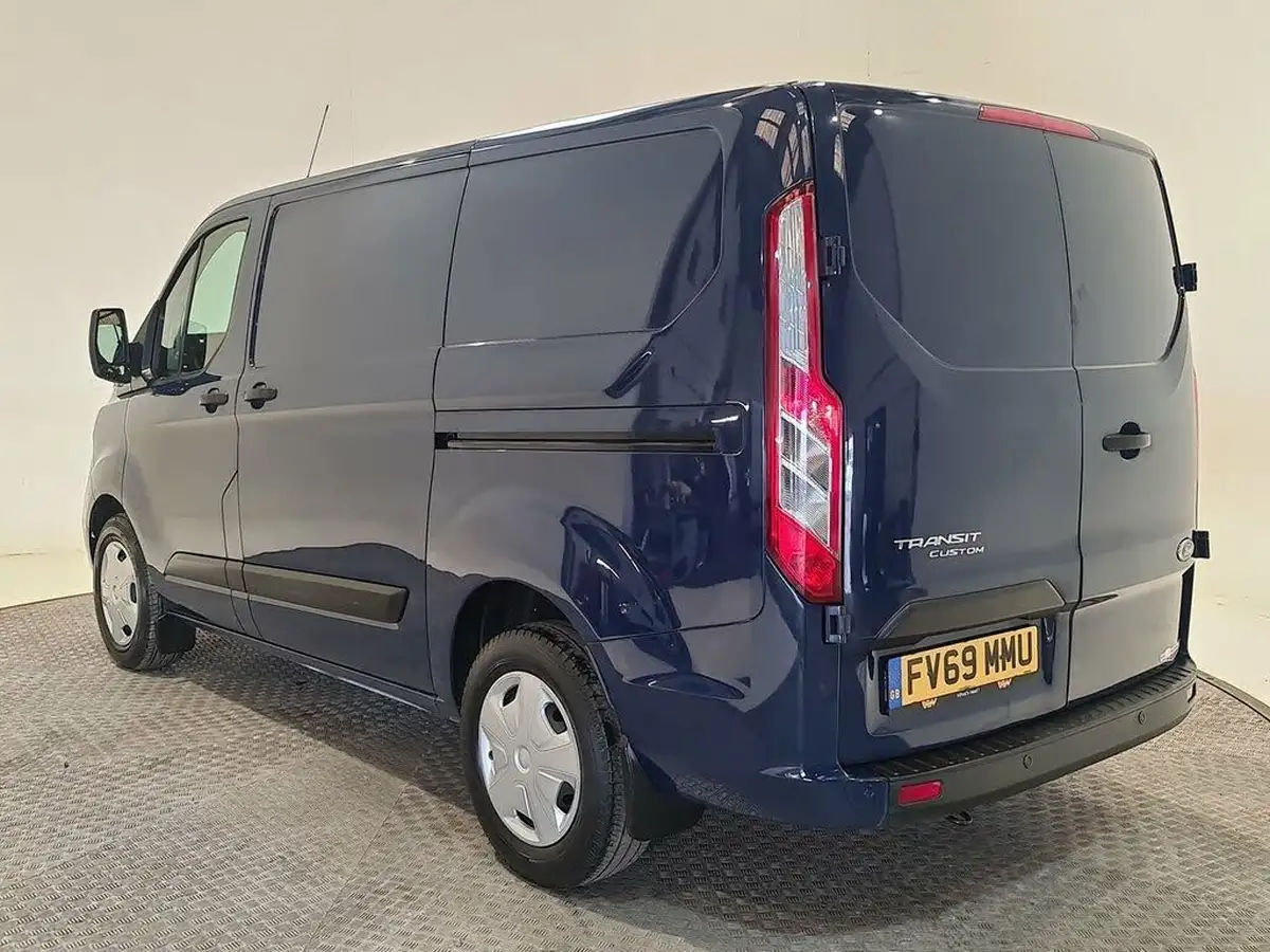 2020-ford-transit-custom-20tdci-320-l1h1-trend-105pseu6dt-panel-van-big-9