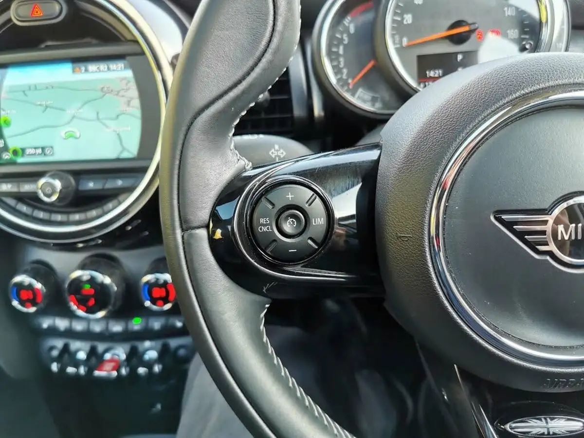 2021-mini-cooper-15-cooper-exclusive-series-ii-hatchback-5d-auto-big-52