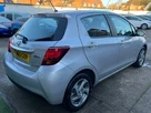 2015-toyota-yaris-15-vvt-i-icon-hybrid-small-39