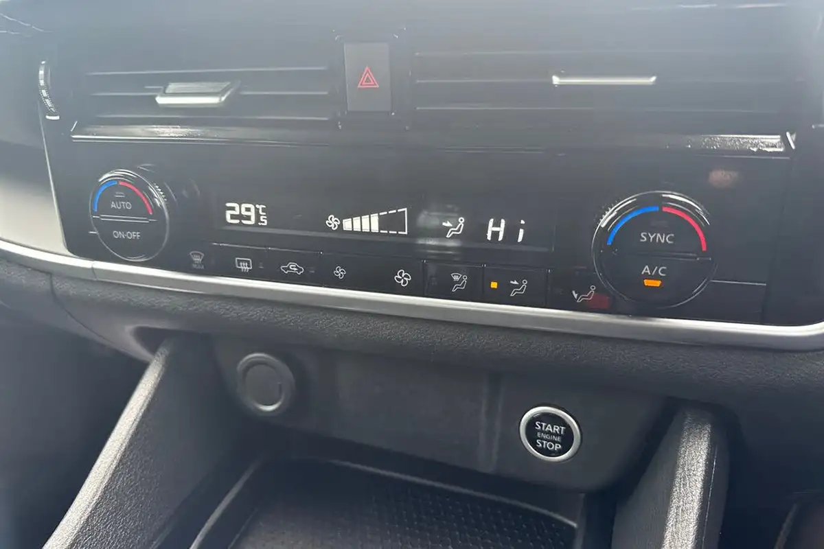 2022-nissan-qashqai-13-dig-t-acenta-premium-140ps-big-44