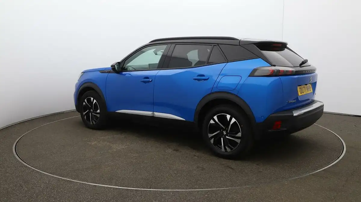 2021-peugeot-2008-suv-e-gt-big-26