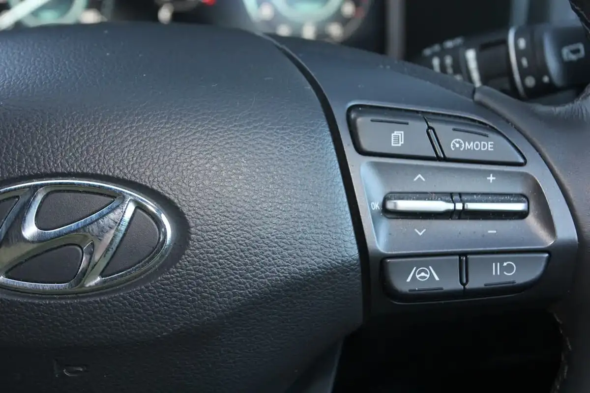 2022-hyundai-kona-10-t-gdi-premium-big-21