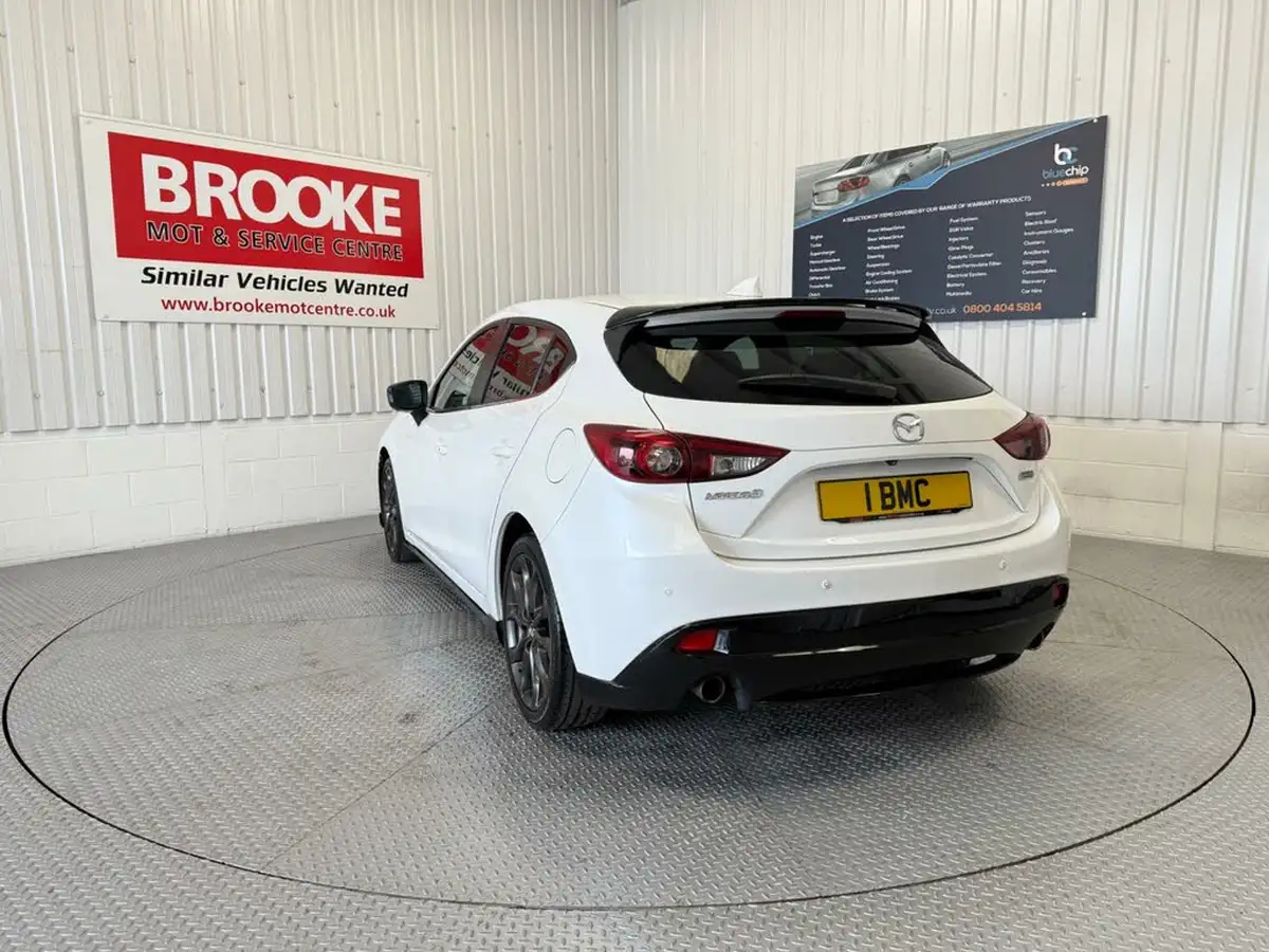 2016-mazda-mazda3-20-sport-black-big-6