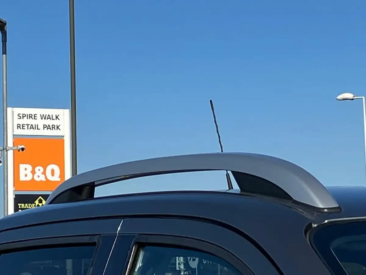 2020-nissan-navara-23dci-tt-tekna-8-navileather-big-45