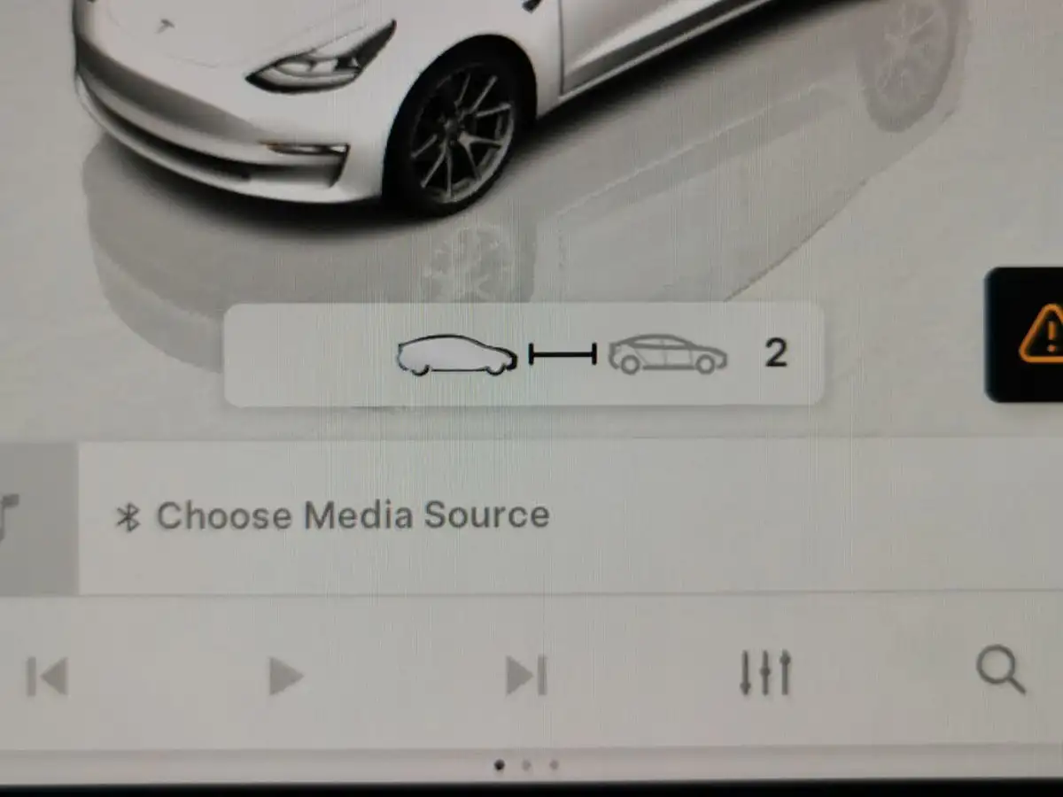 2022-tesla-model-3-e-long-range-big-19