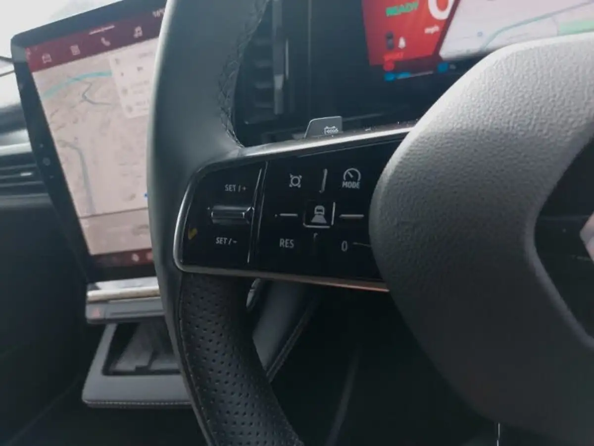 2024-renault-megane-e-tech-e-techno-e-tech-comfort-range-big-12