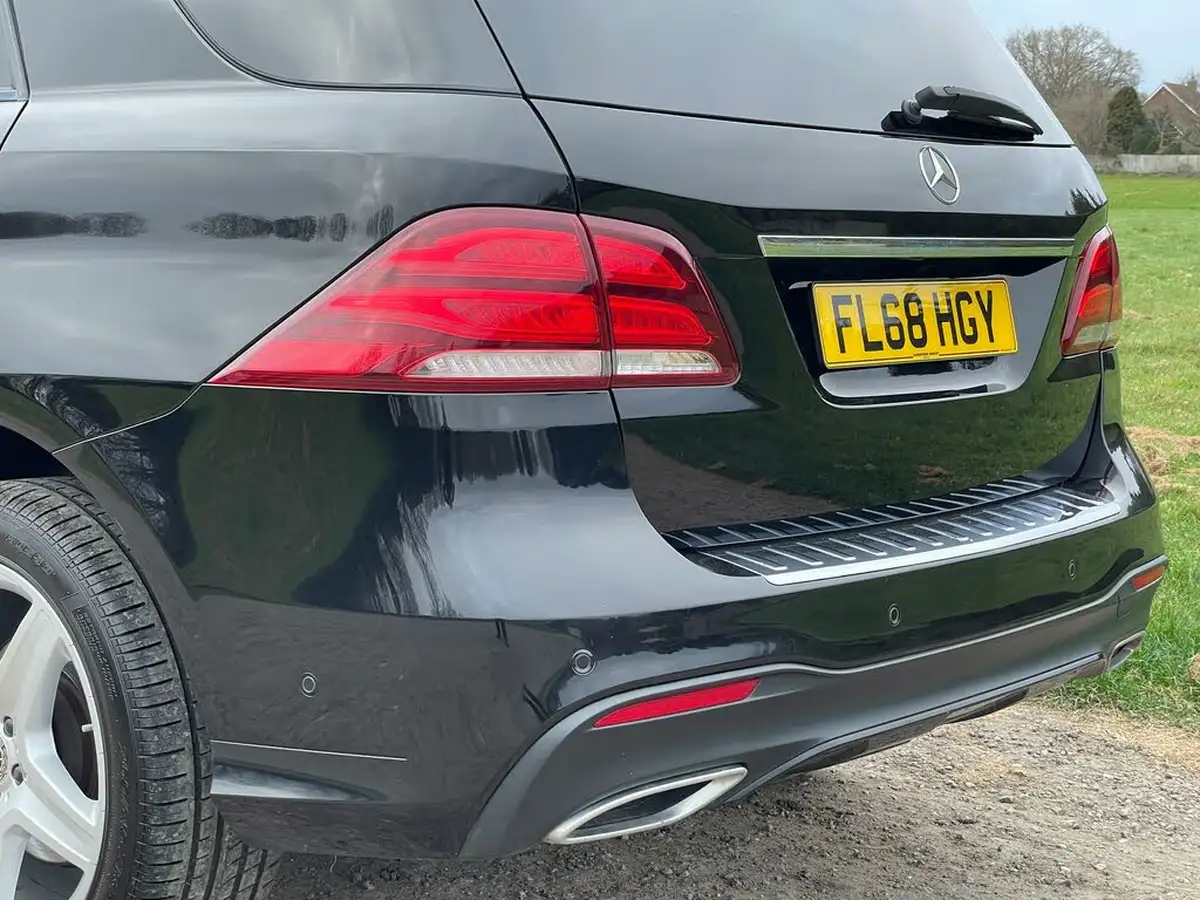 2018-mercedes-benz-gle-class-21d-gle250d-amg-night-edition-big-11