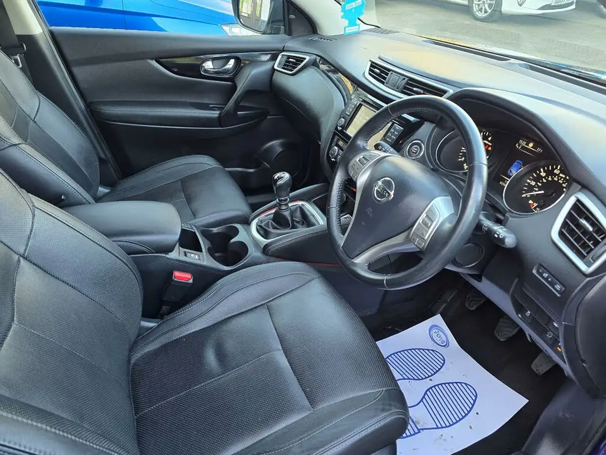 2016-nissan-qashqai-12-dig-t-tekna-big-3