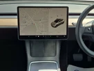 2022-tesla-model-y-e-long-range-small-10