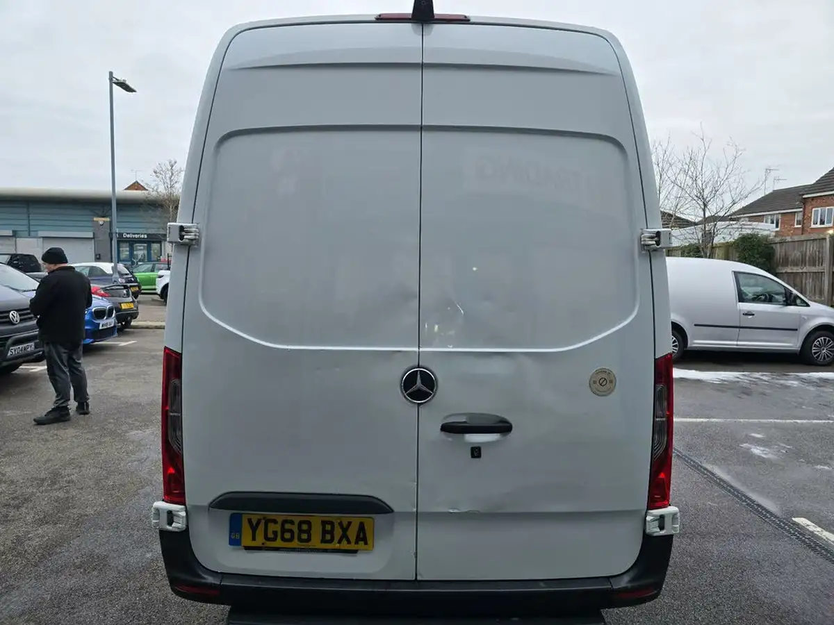 2018-mercedes-benz-sprinter-21cdi-311-l2h1-panel-van-rwd-eco-gear-360-big-62