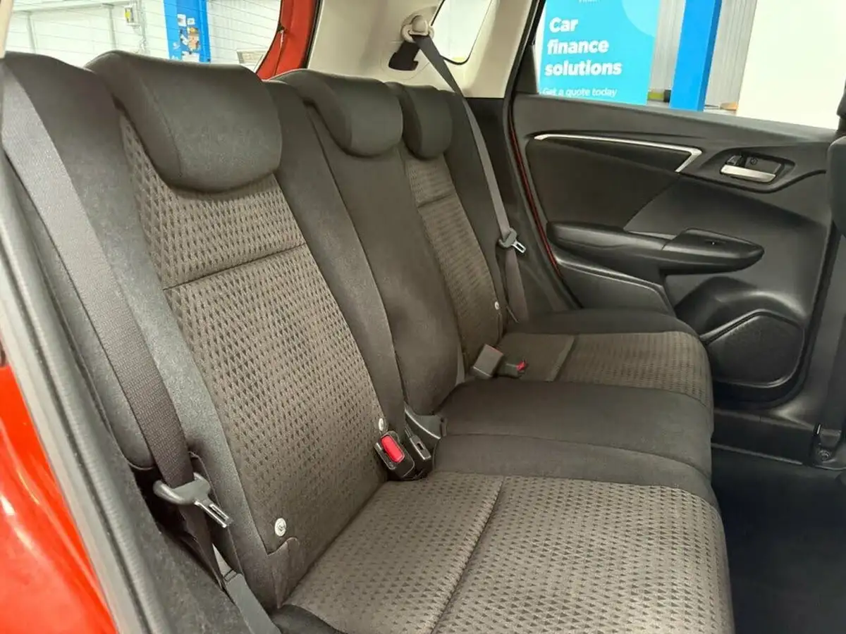 2018-honda-jazz-13-i-vtec-ex-cvt-big-29