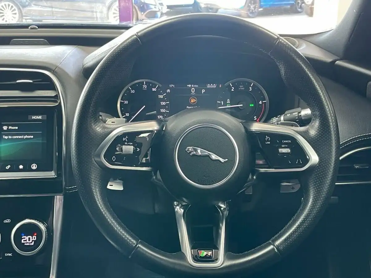 2019-jaguar-xe-20d-r-dynamic-s-big-30