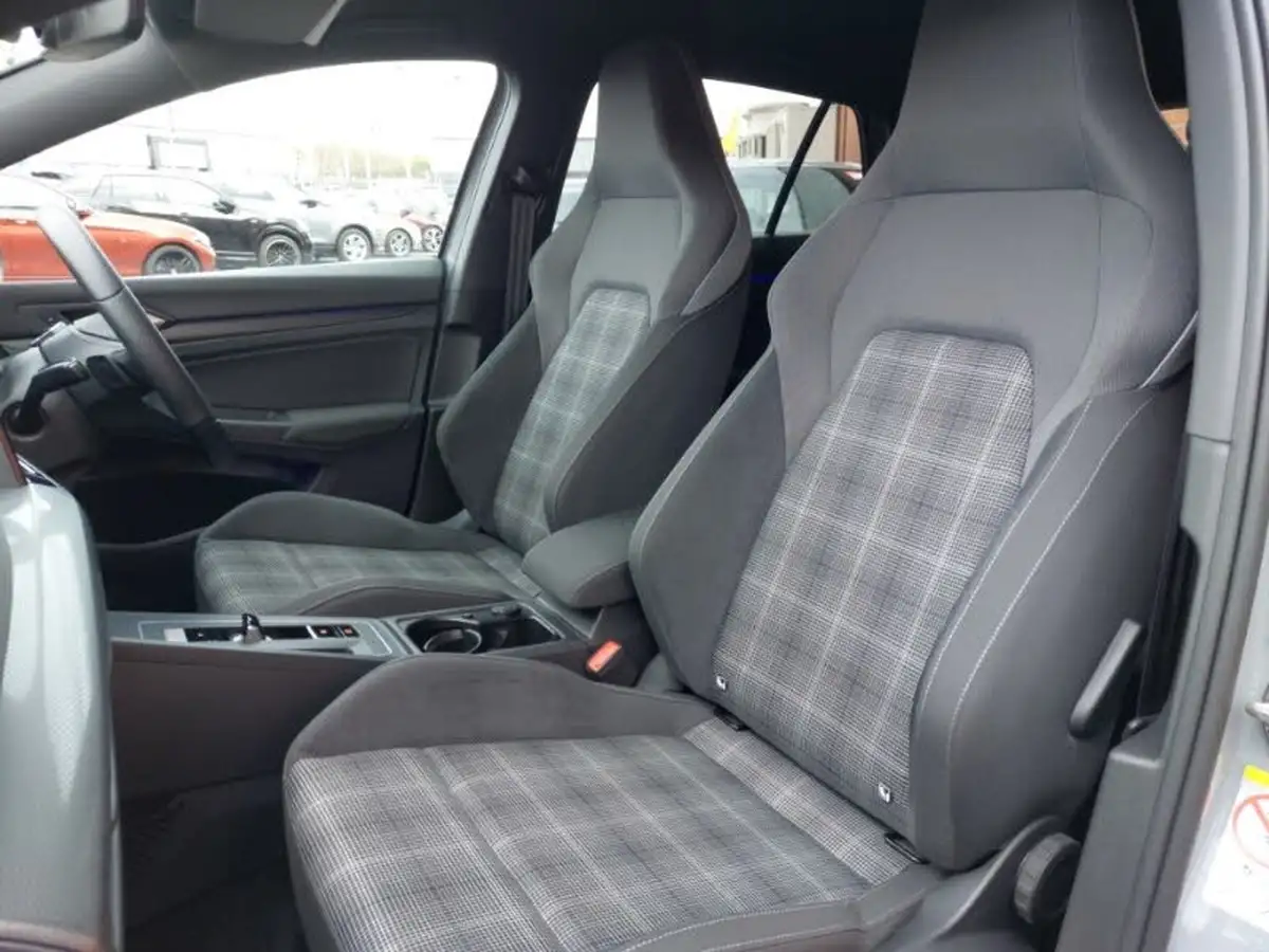 2022-volkswagen-golf-20tdi-gtd-big-12