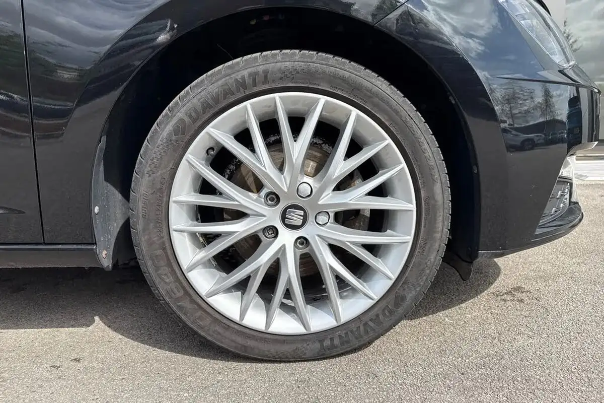 2019-seat-leon-16tdi-se-dynamic-ss-hatchback-big-10