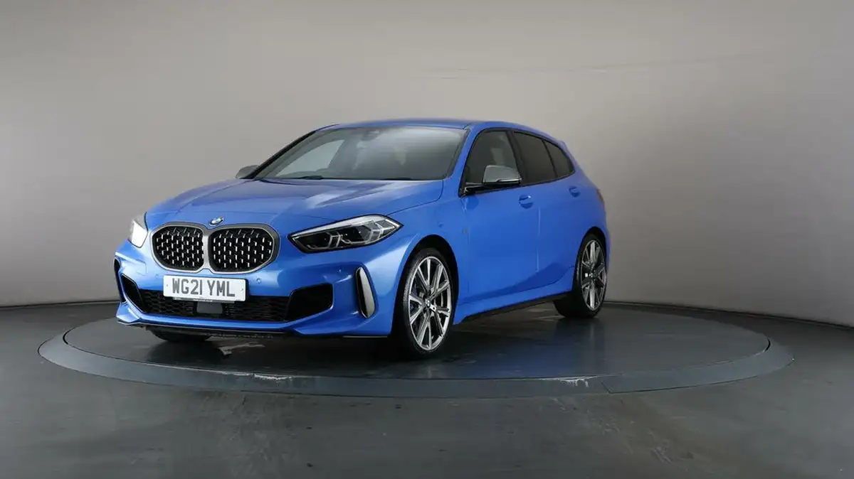 2021-bmw-1-series-20-m135i-xdrive-big-40