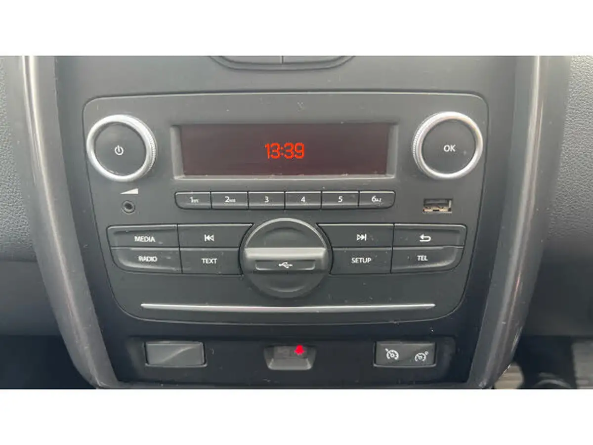 2018-dacia-duster-12-tce-laureate-big-23