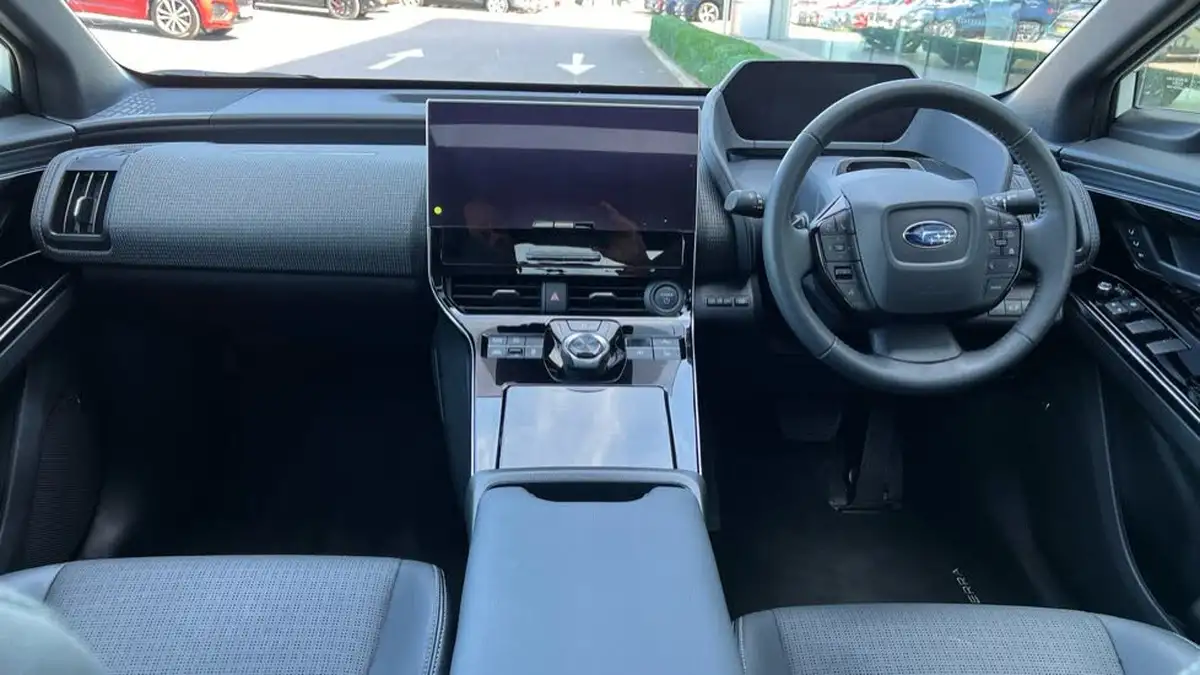 2023-subaru-solterra-e-touring-big-10