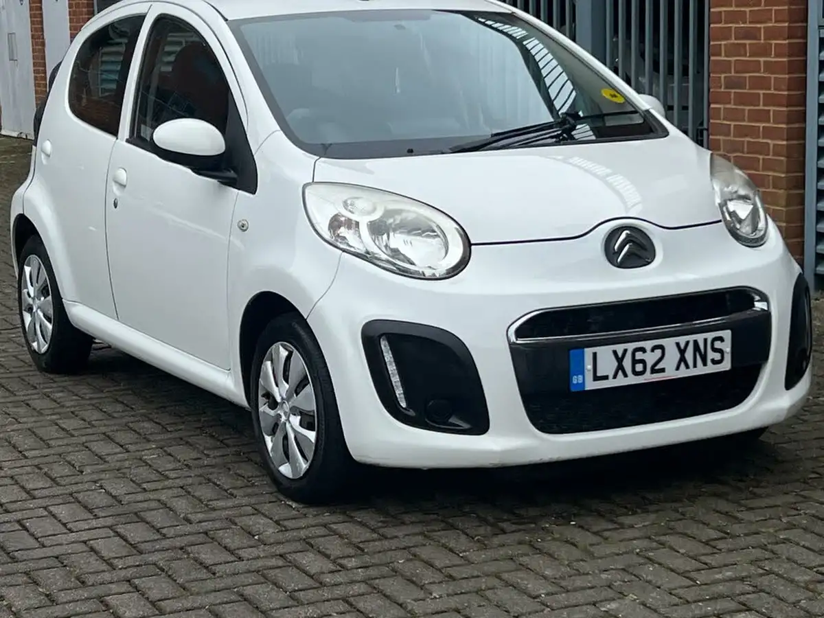 2012-citroen-c1-10-vtr-5d-big-5