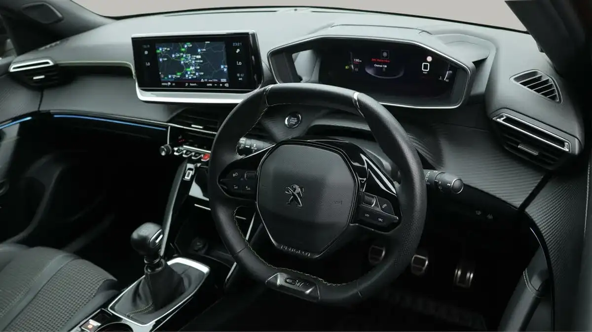 2022-peugeot-2008-suv-12-puretech-gt-big-9