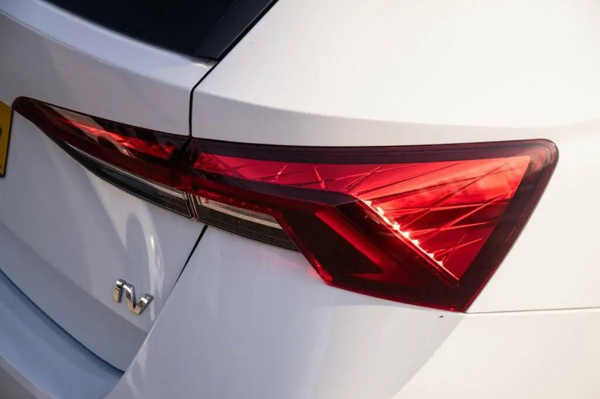 2022-skoda-octavia-14-tsi-se-l-estate-big-43