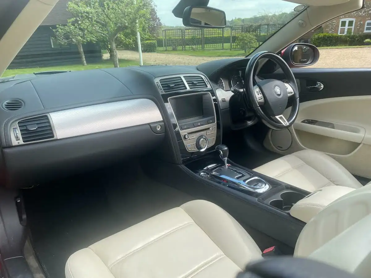 2007-jaguar-xkr-42-convertible-big-9