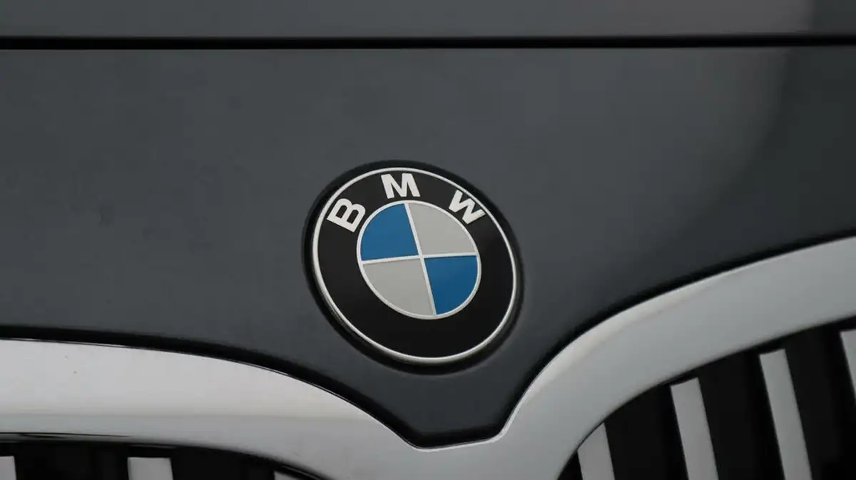 2020-bmw-1-series-20td-118d-m-sport-big-23