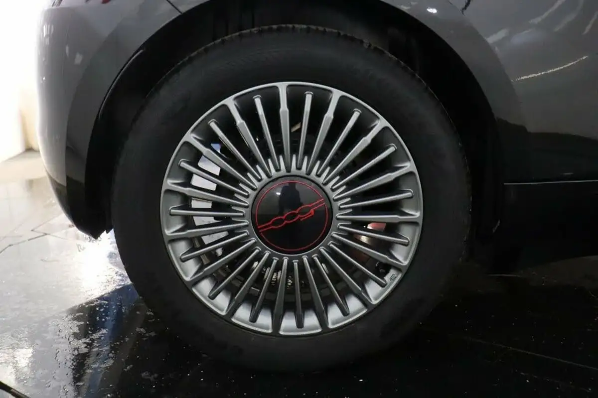 2021-fiat-500-e-red-117bhp-big-34