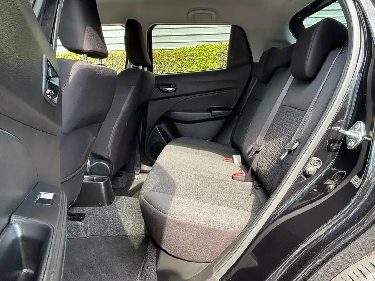2019-suzuki-swift-10-boosterjet-sz5-shvs-big-29