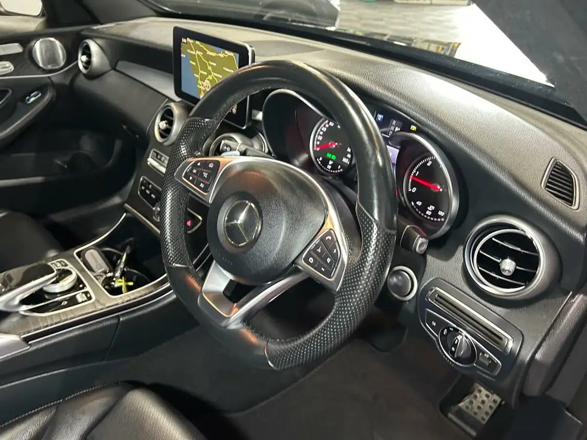 2017-mercedes-benz-c-class-21d-c250d-amg-line-premium-plusss-saloon-4d-9g-tronic-plus-big-15
