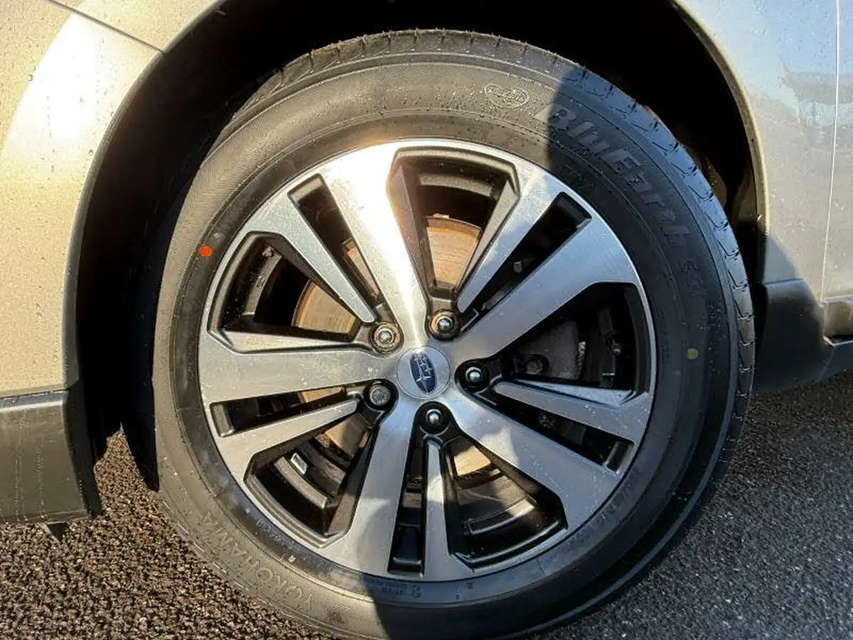 2021-subaru-outback-25i-se-premium-big-2