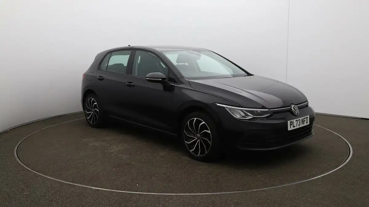 2024-volkswagen-golf-10-tsi-life-hatchback-big-35
