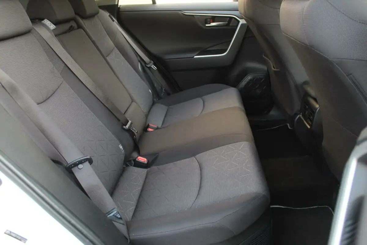 2021-toyota-rav4-25-vvt-i-design-219bhp-big-21
