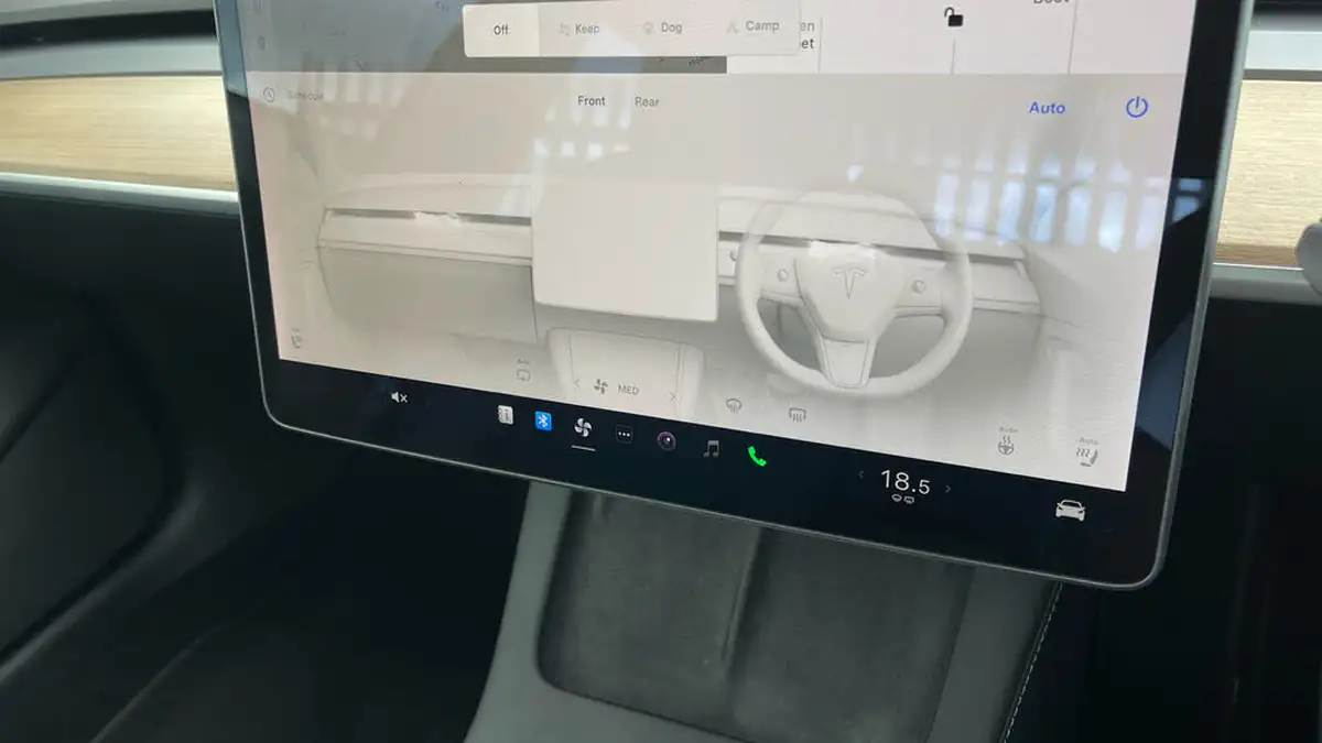 2021-tesla-model-3-e-long-range-awd-big-29