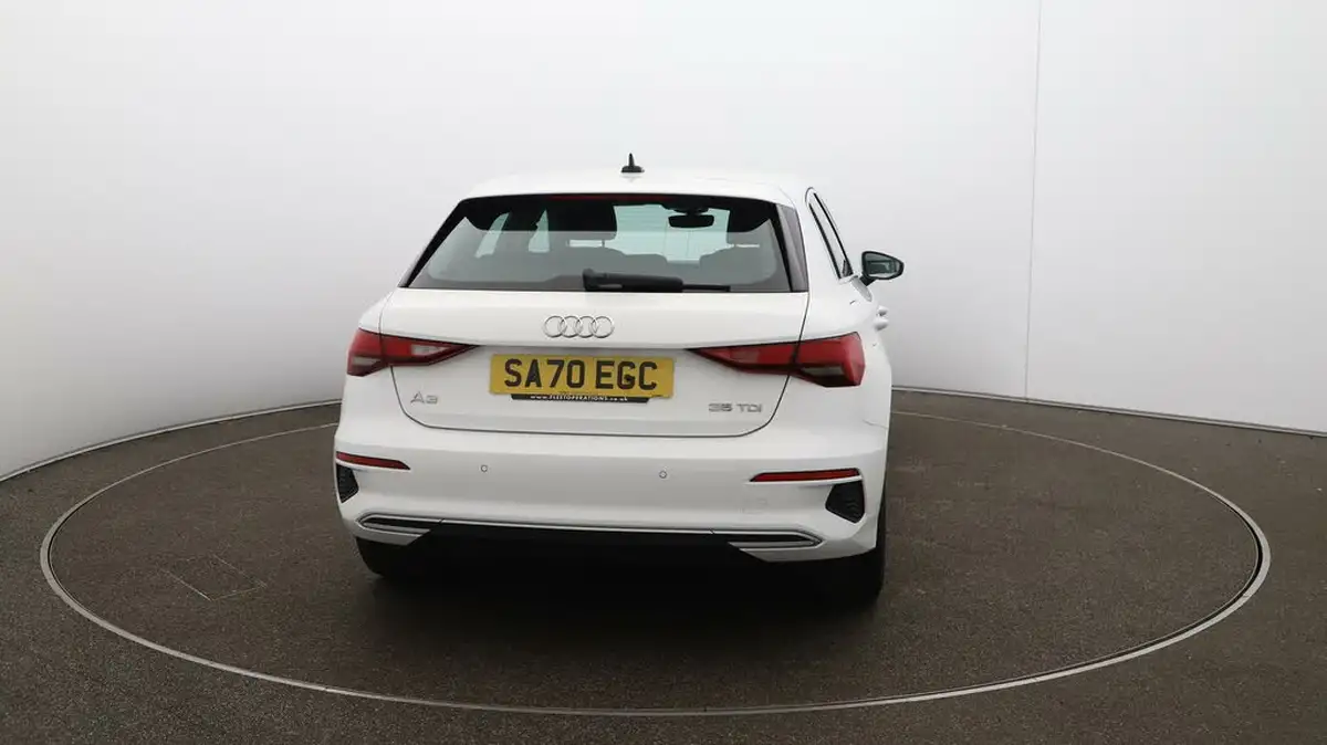 2020-audi-a3-20-35-tdi-sportback-5d-s-tronic-big-47