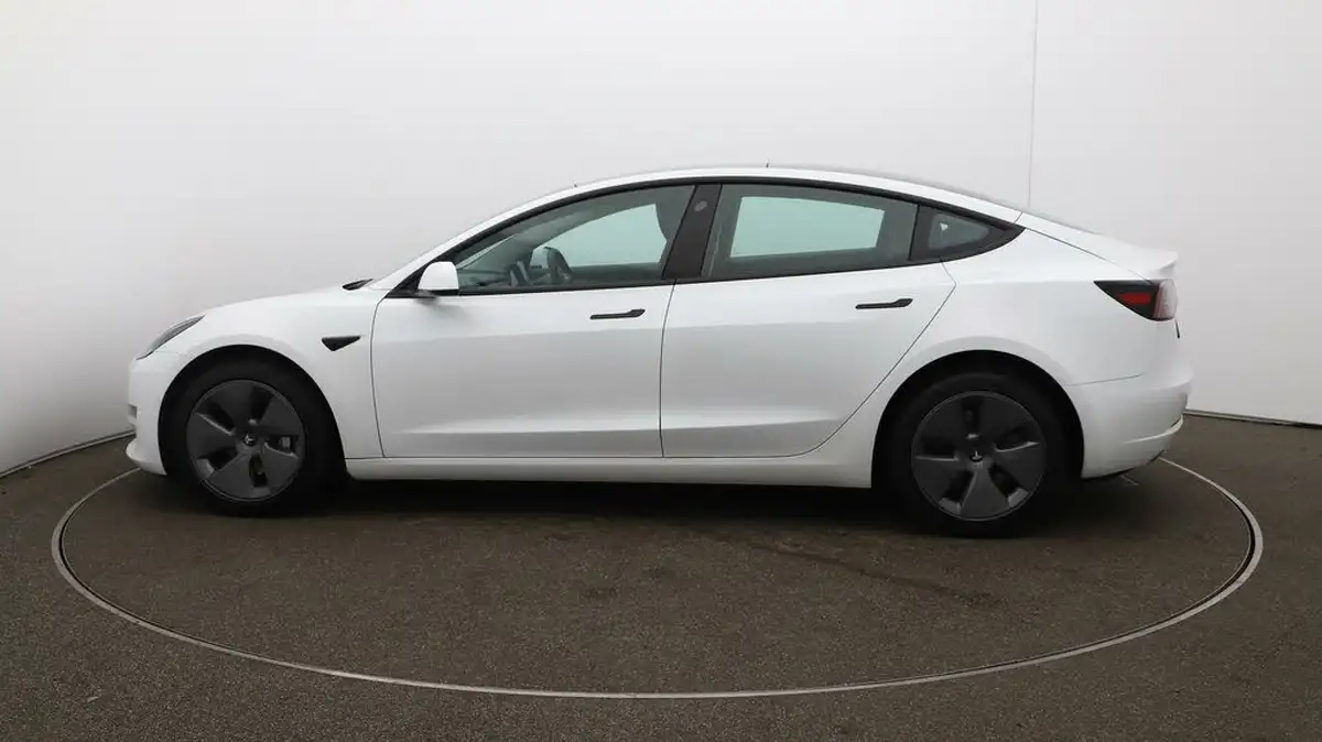 2021-tesla-model-3-e-long-range-4x4-big-54