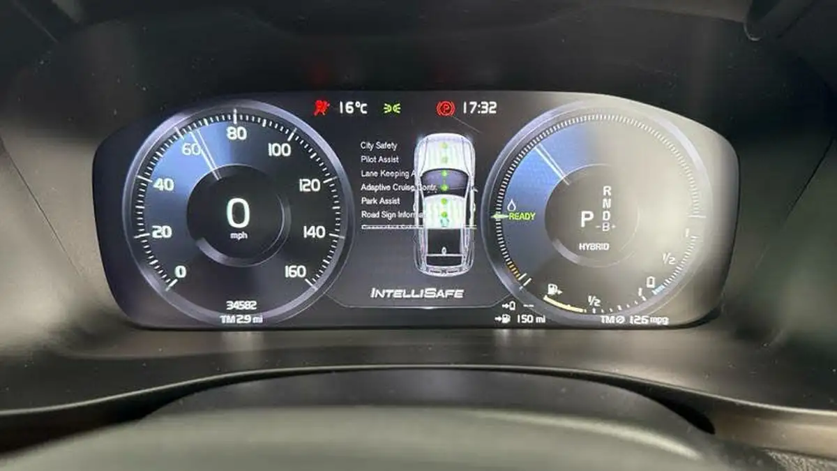 2022-volvo-xc40-15-t5-r-design-pro-big-22