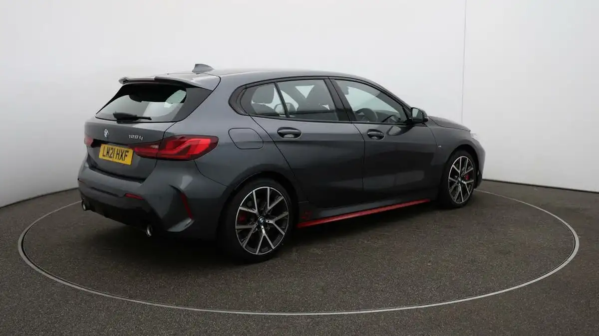 2021-bmw-1-series-20-128ti-lcp-big-44