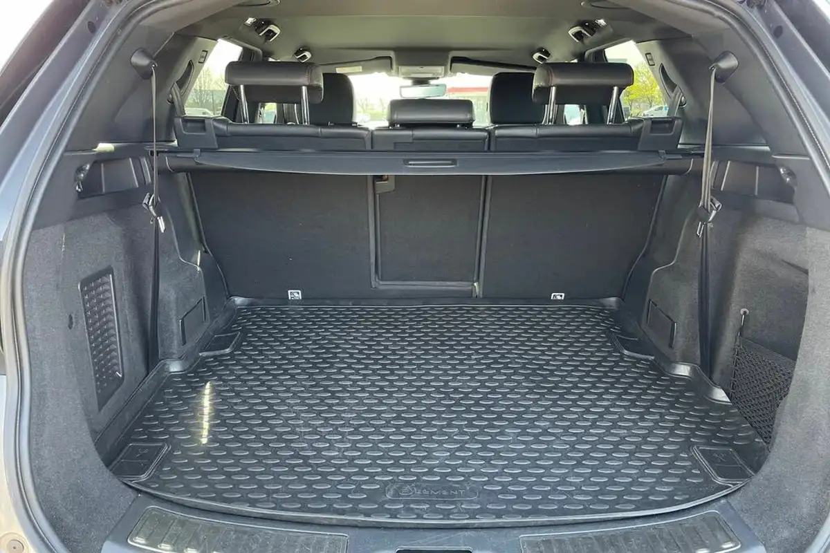 2019-land-rover-discovery-sport-20-d180-r-dynamic-hse-big-13