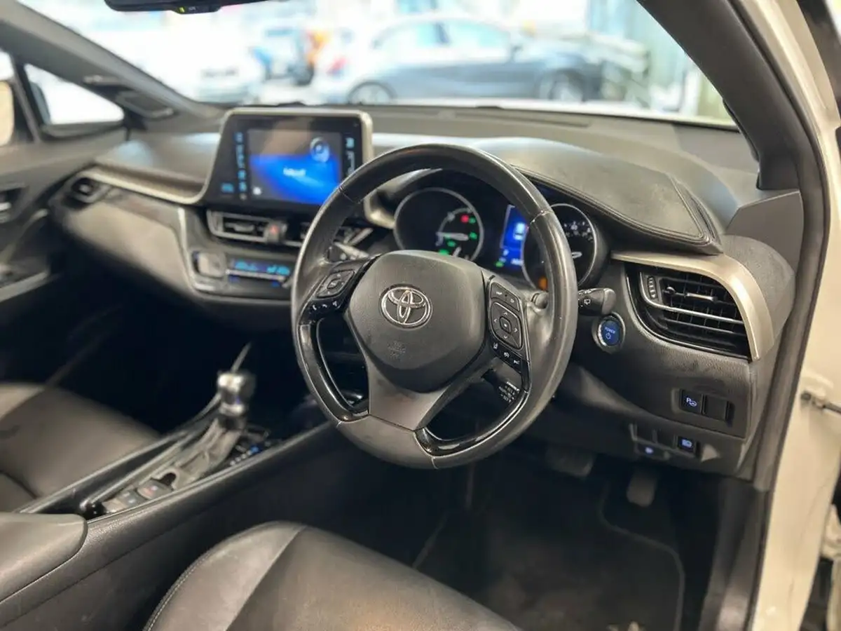 2018-toyota-c-hr-18-vvt-i-dynamic-foc-sport-pack-big-1