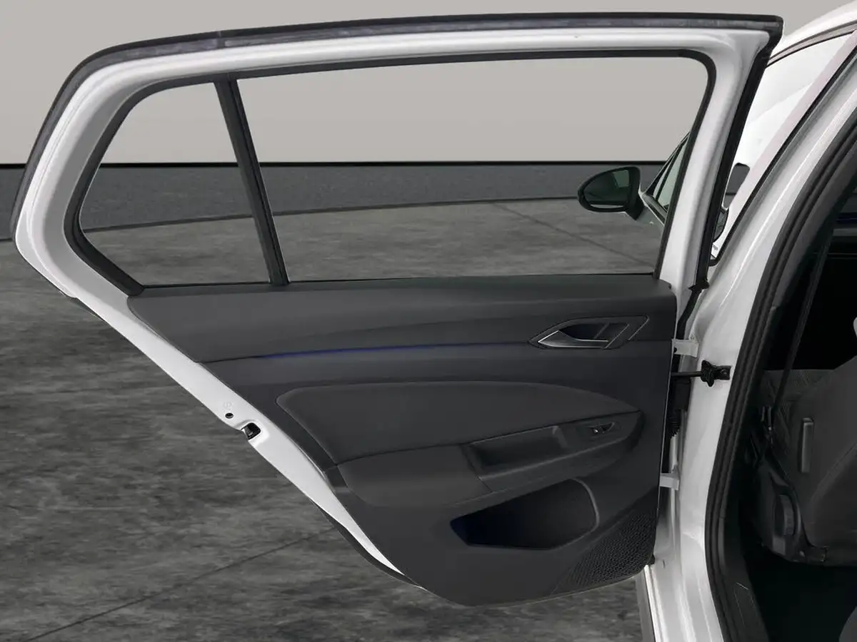 2022-volkswagen-golf-20tdi-gtd-big-12