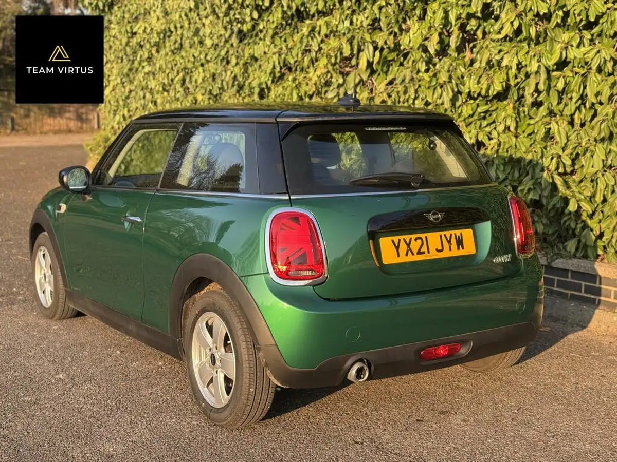 2021-mini-cooper-15-cooper-classic-series-ii-hatchback-3d-big-5