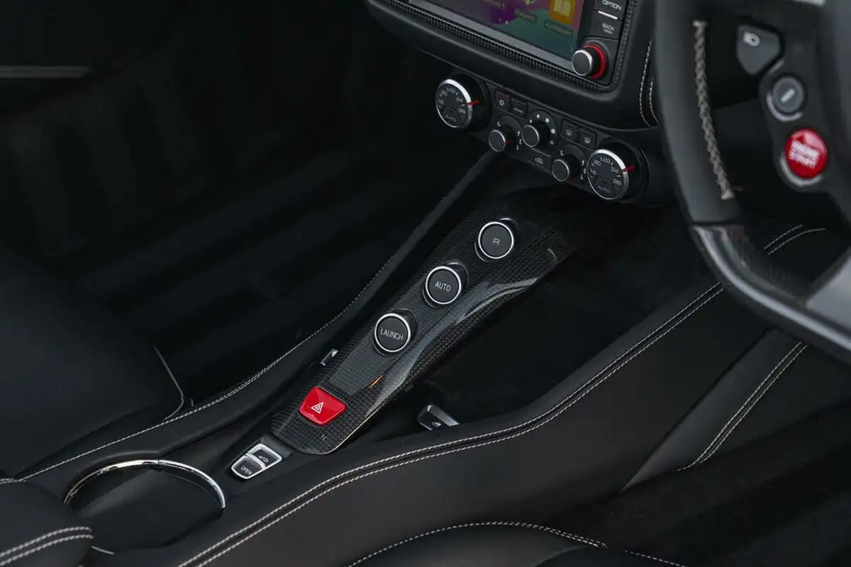 2016-ferrari-california-39-t-big-47