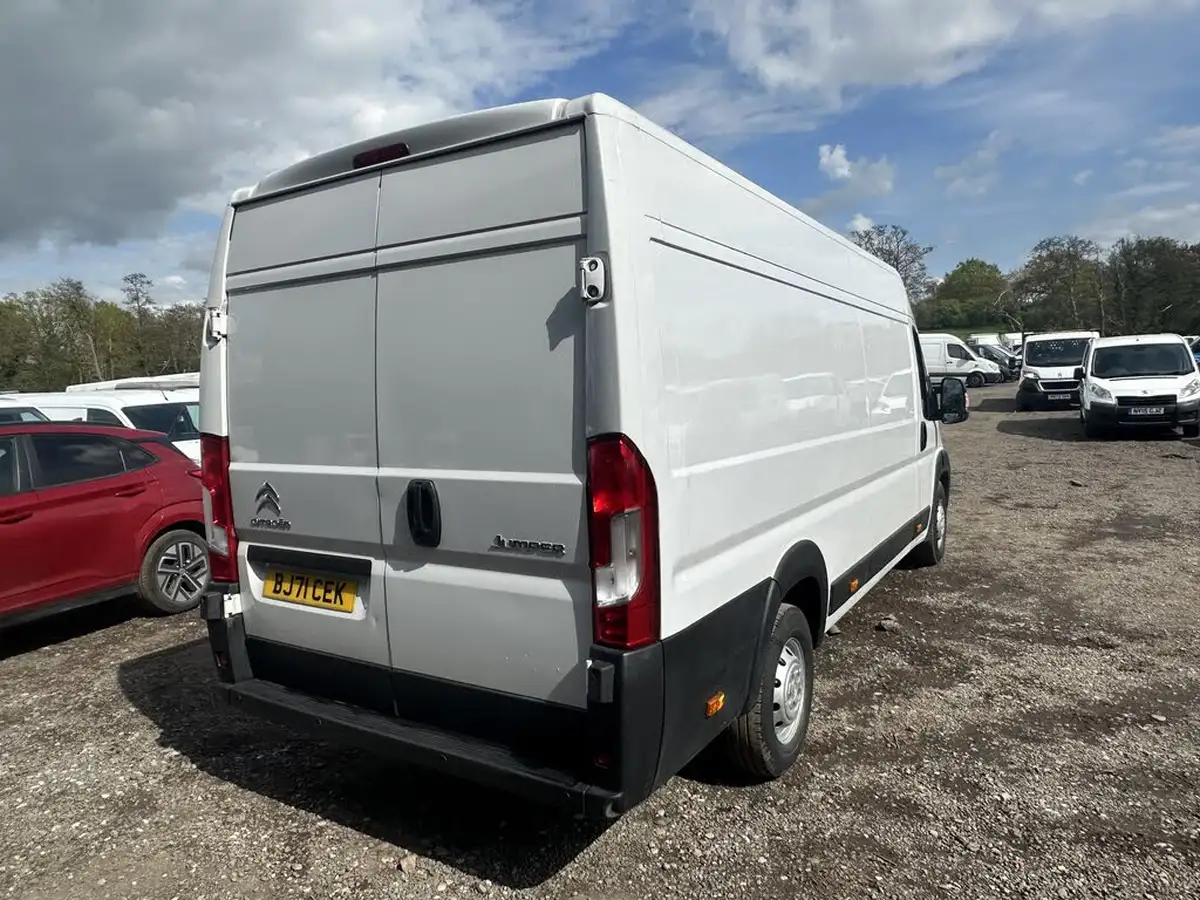 2021-citroen-relay-22bluehdi-35-l4h2-heavy-enterprise-140eu6dt-big-12