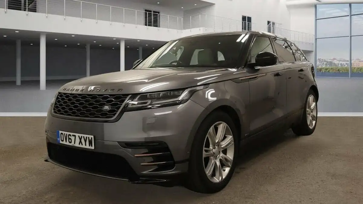 2017-land-rover-range-rover-velar-20-d240-r-dynamic-se-big-3