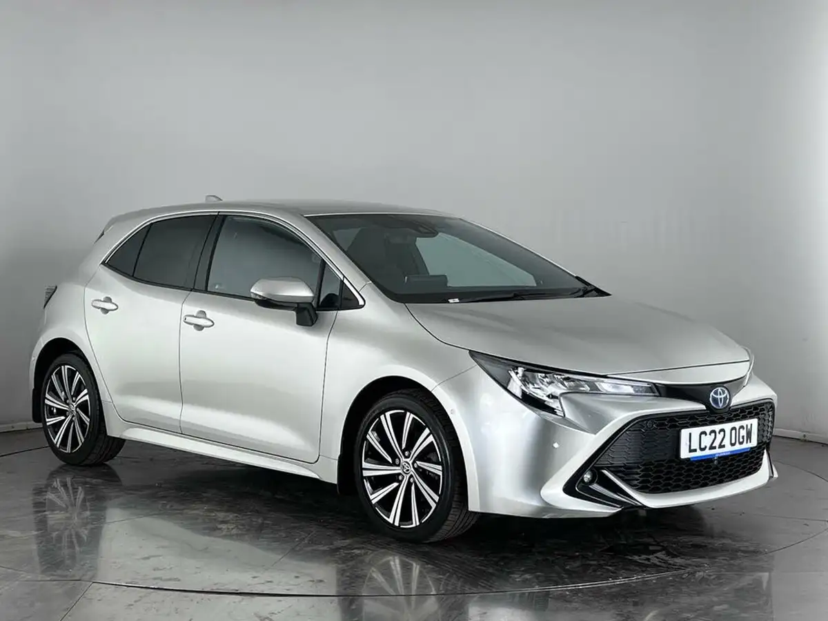 2022-toyota-corolla-18-vvt-i-design-120bhp-trk-hatchback-5d-big-0
