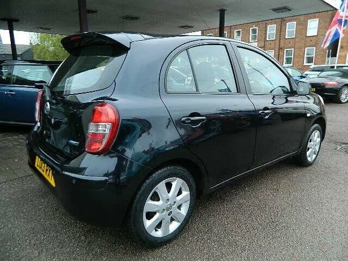 2013-nissan-micra-12-tekna-79bhp-big-2