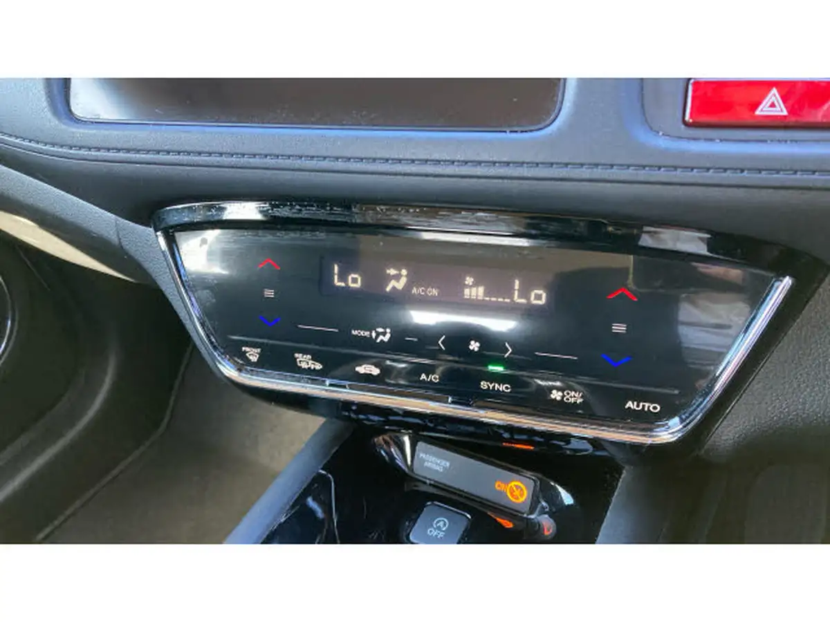 2015-honda-hr-v-15-i-vtec-se-big-41