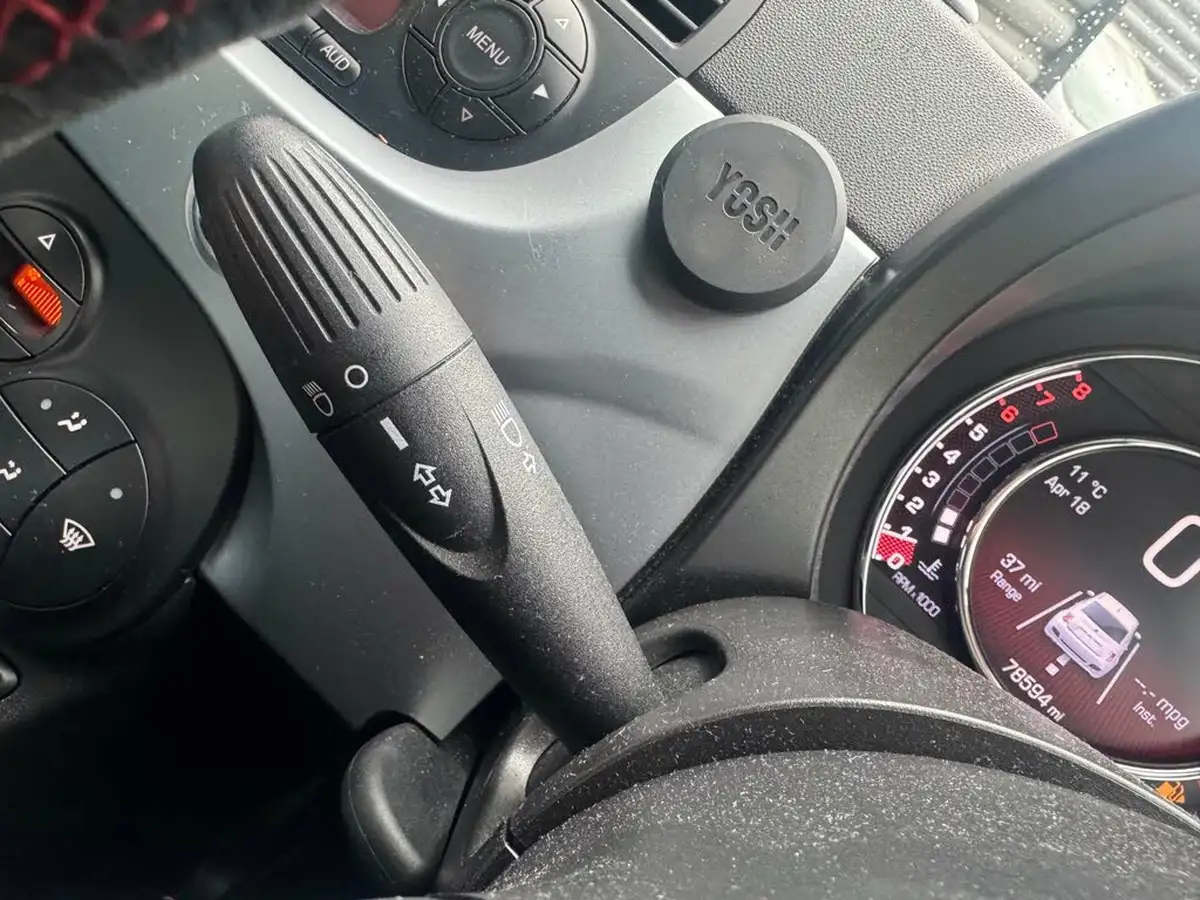 2015-fiat-500-09-s-105bhp-big-25