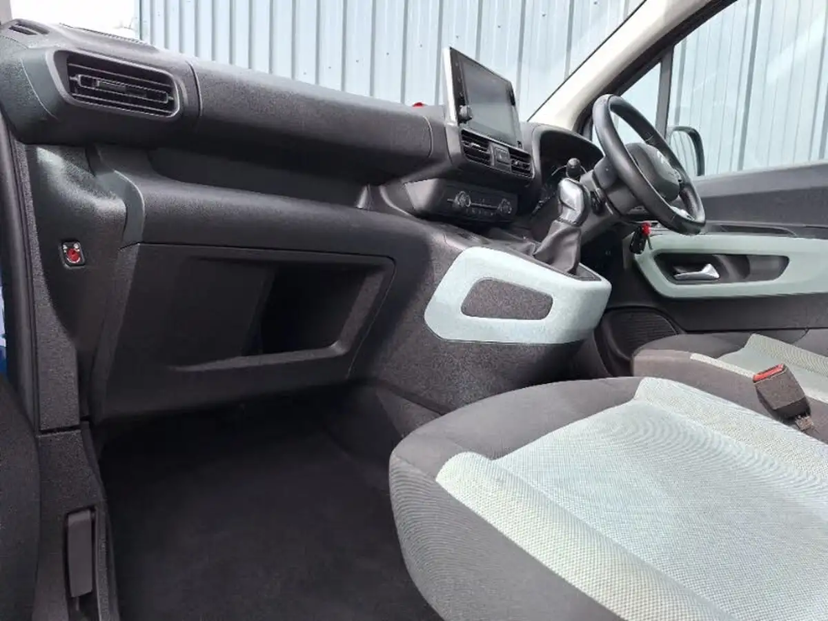2018-citroen-berlingo-15bluehdi-flair-xl-size-100ps-big-4
