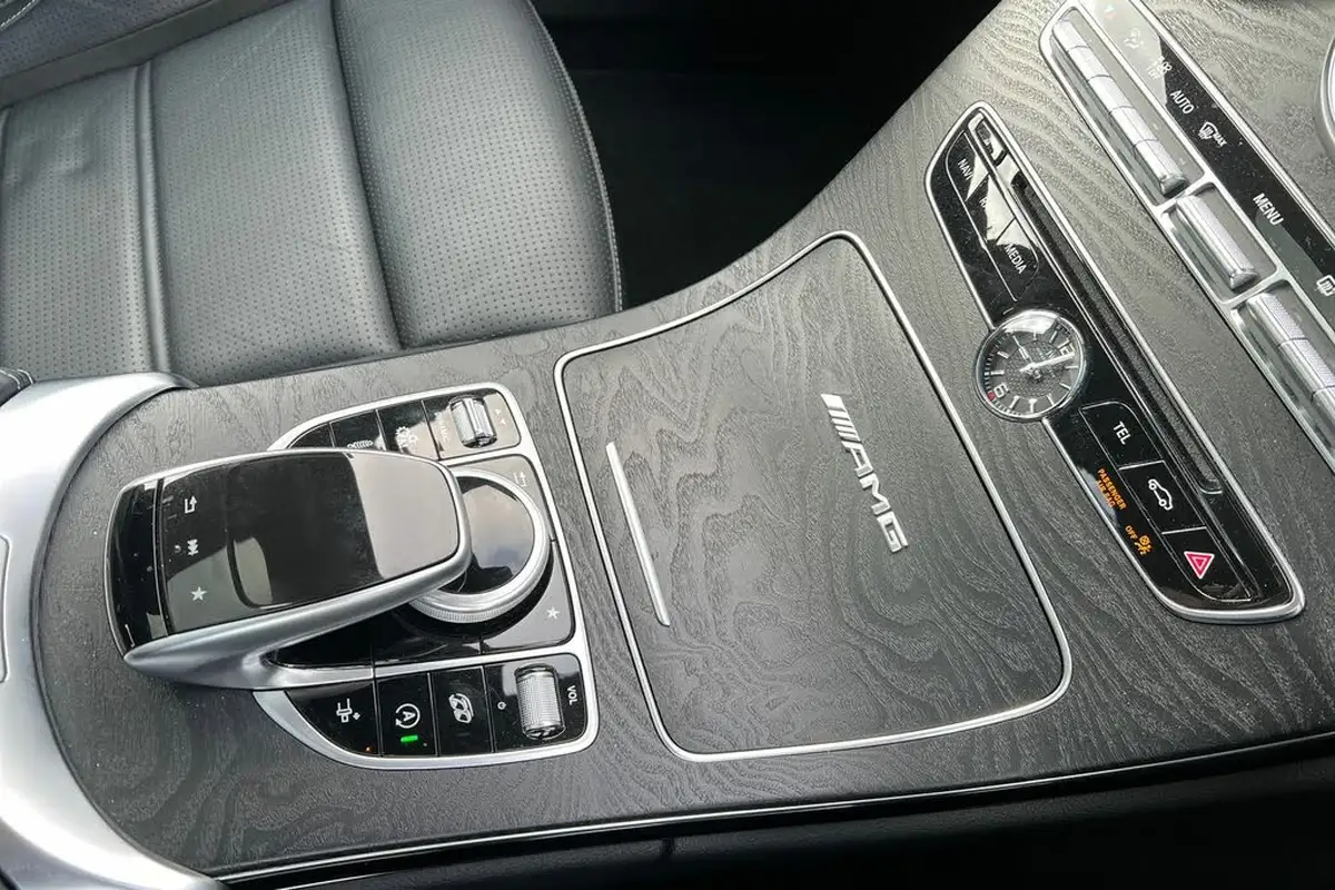 2017-mercedes-benz-c-class-40-c63-amg-premiumss-coupe-2d-speedshift-mct-big-11